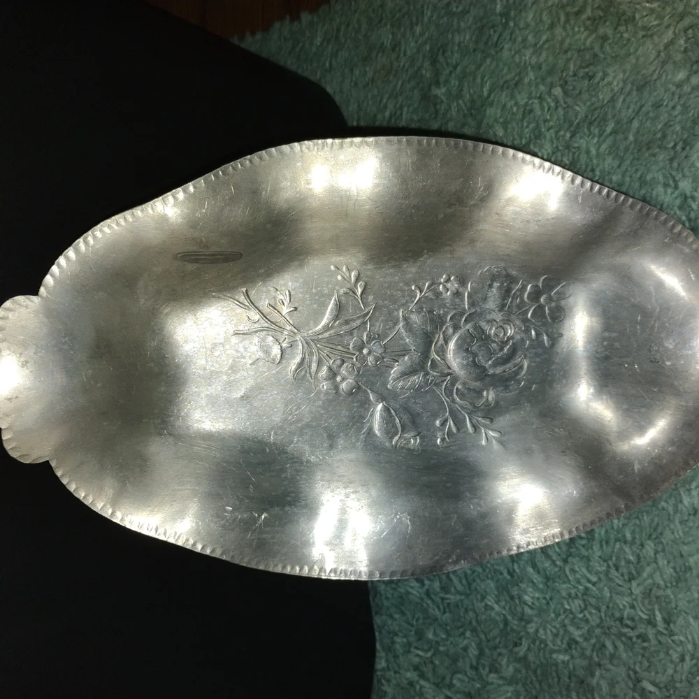 Vintage Everlast Metal Hand Forged Serving Tray Roses w/ Handles 13